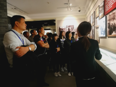 ��061�ڣ������ظ����������ɫ����